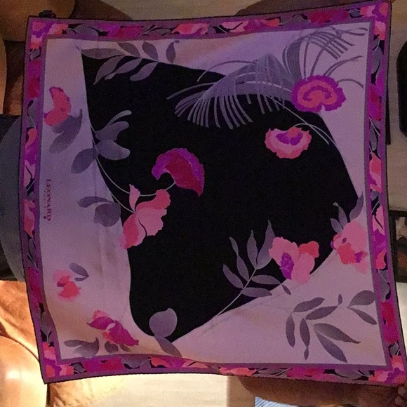 Leonard Paris Accessories - Leonard Paris Silk scarf
